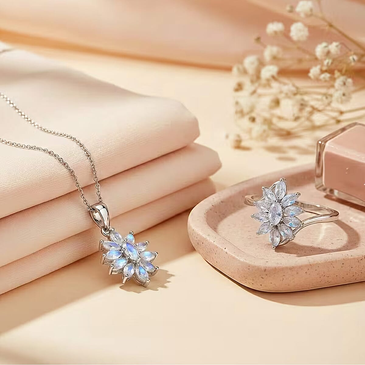 D'Joy Rainbow Moonstone 1.90 ctw Ring (Size 5.0), and Pendant Necklace 20 Inches in Rhodium Over Sterling Silver (Del. In 10-12 Days) image number 4