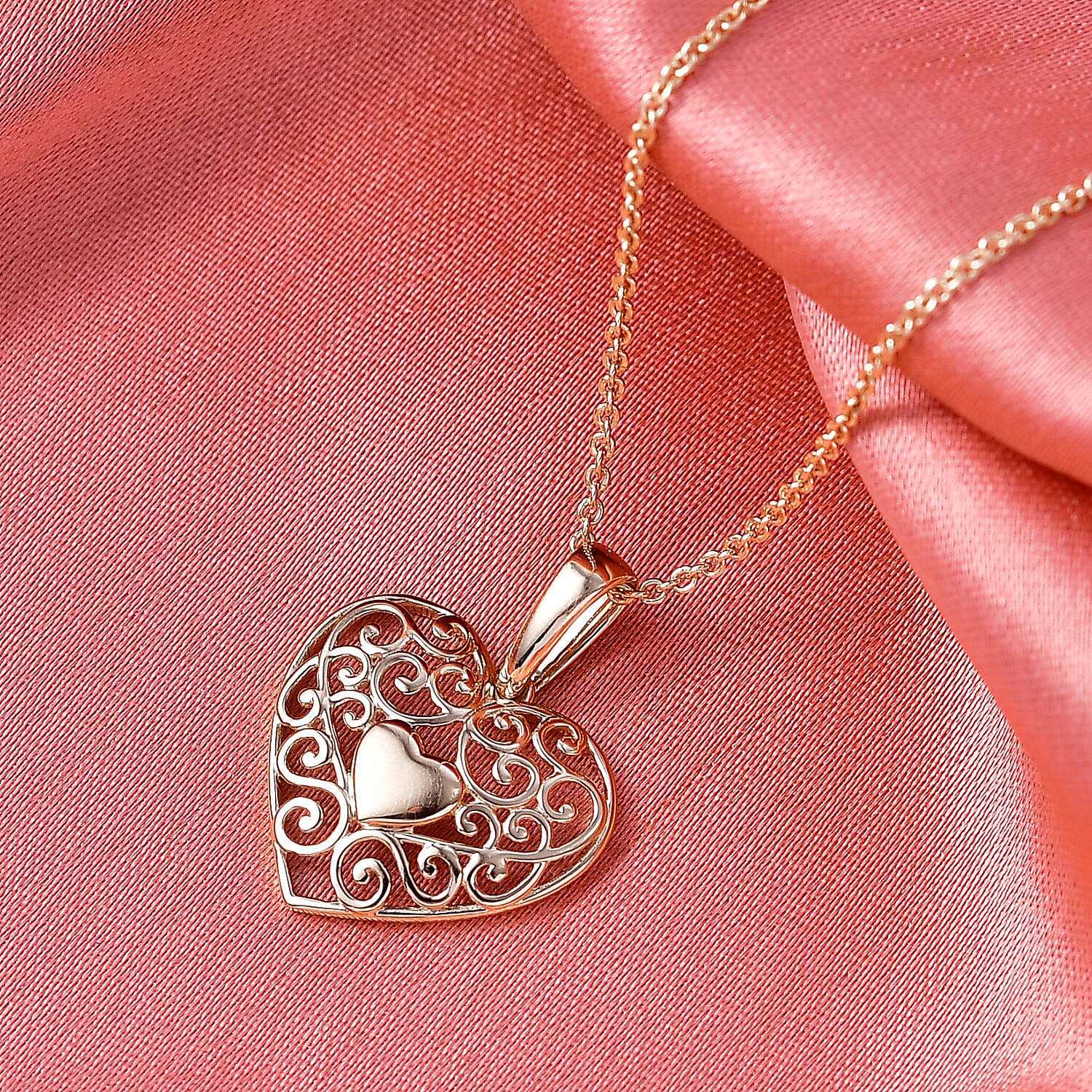 Heart Pendant Necklace in 10K Yellow Gold 2.85 Grams (20 Inches)