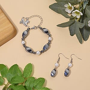 Terahertz 40.00 ctw and White Shell Pearl Beaded Bracelet with Charm (6.5-8.5In) and Earrings in Silvertone and Stainless Steel