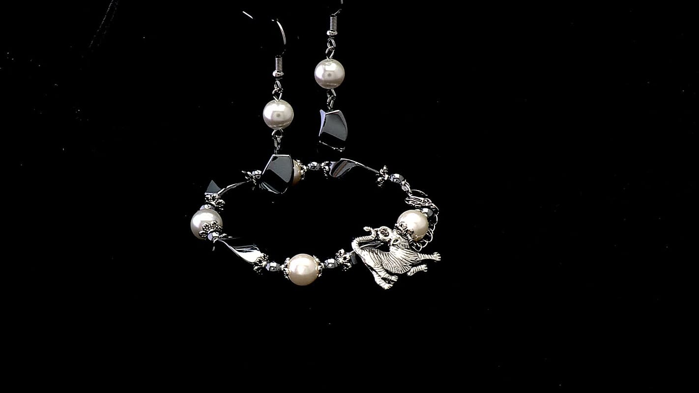 Terahertz, White Shell Pearl Beaded Bracelet with Charm (6.5-8.5In) and Earrings in Silvertone and Stainless Steel 40.00 ctw