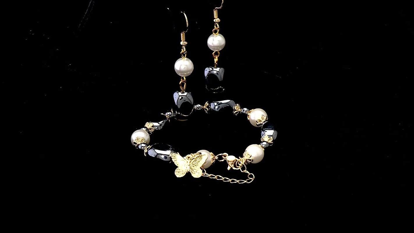 Terahertz, White Shell Pearl Beaded Bracelet with Charm (6.5-8.5In) and Earrings in Silvertone and Stainless Steel 40.00 ctw