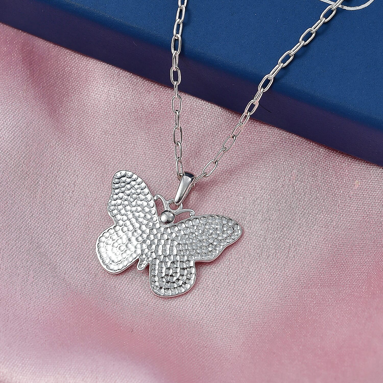 D'Joy Passport to Israel Butterfly Pendant Necklace in Sterling Silver 5.78 Grams 20 Inches