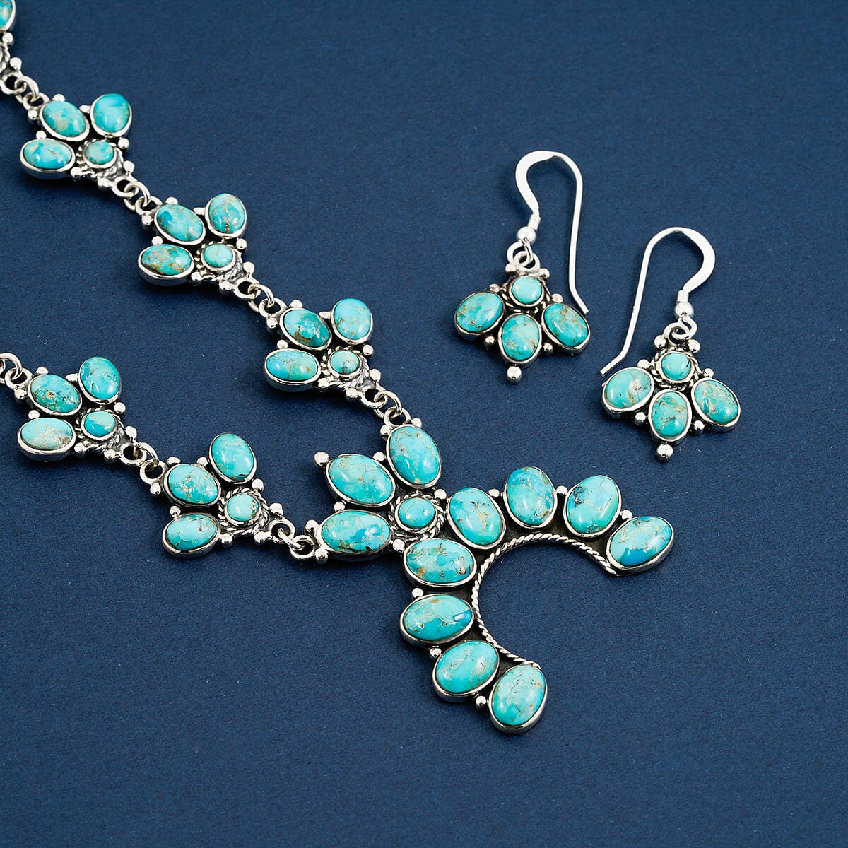 Santa Fe Style Kingman Turquoise 73.00 ctw Necklace (20 Inches) and Earrings in Sterling Silver image number 1