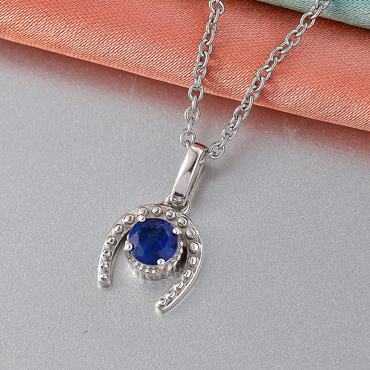 D'Joy AAA Kashmir Kyanite 0.70 ctw Pendant in Platinum Over Sterling Silver with Stainless Steel (20 Inches)