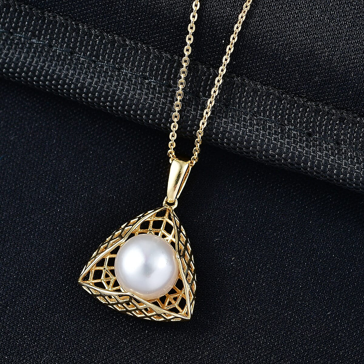 D,Joy Premium Freshwater Pearl Pendant Necklace in 18K Vermeil Yellow Gold Over Sterling Silver 20 Inches  image number 1