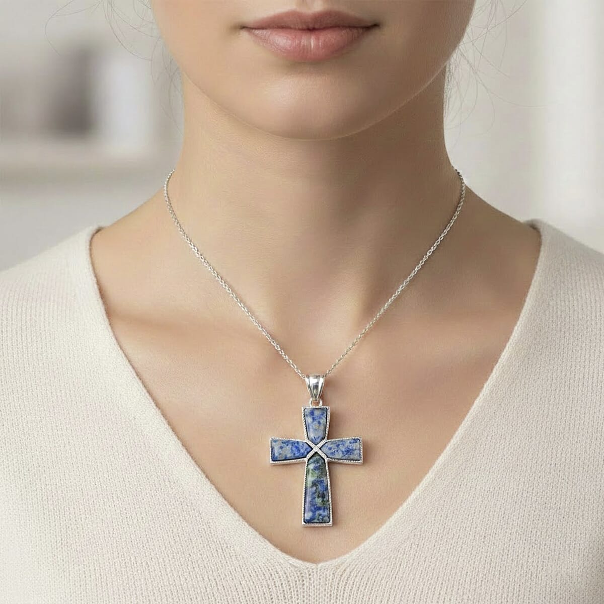 Sodalite Cross Pendant in Silvertone with Stainless Steel Necklace (20 Inches) 17.00 ctw image number 2