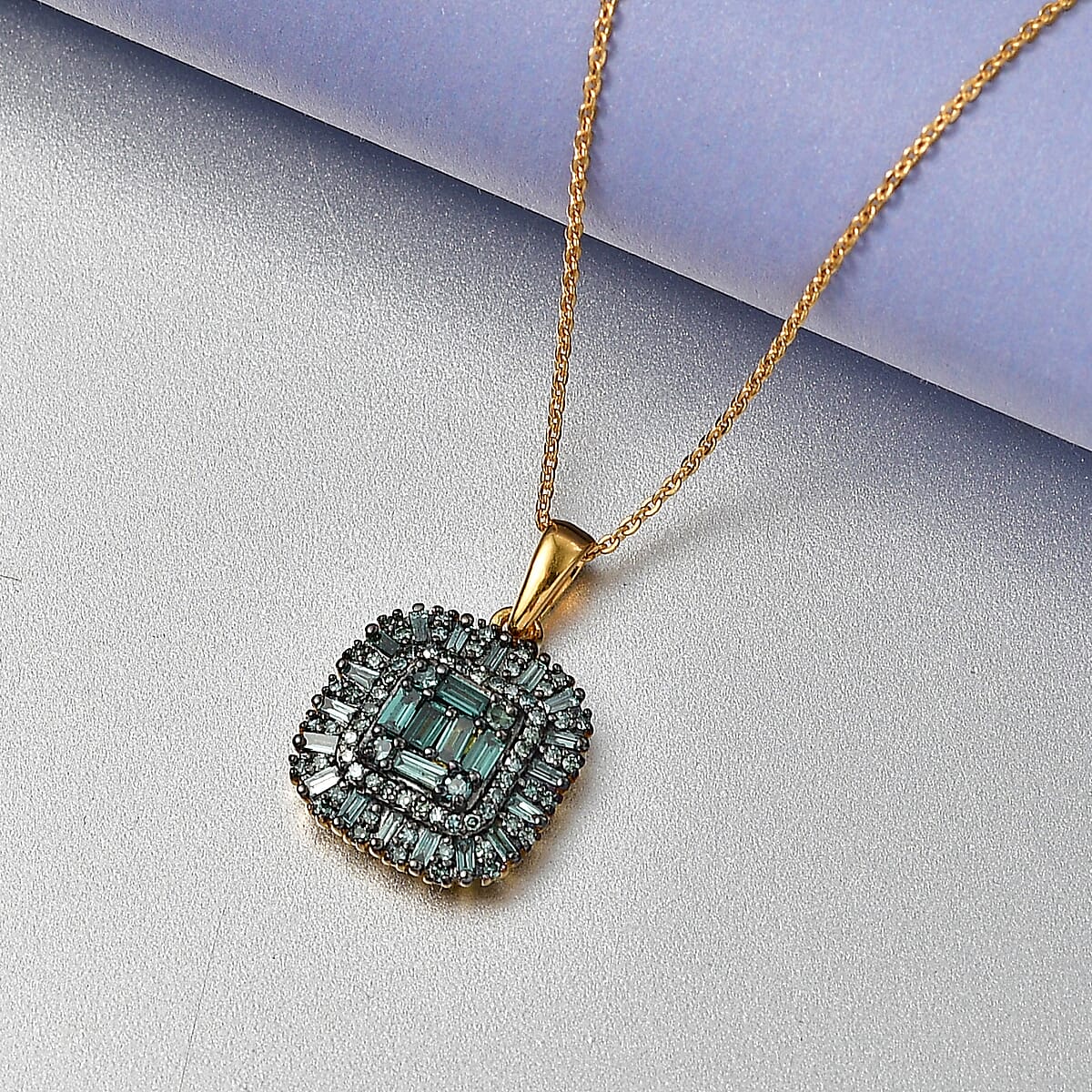 Luxuriant Lab Grown Green Diamond SI 1.00 ctw Green Majesty Pendant Necklace in 18K Vermeil Yellow Gold Over Sterling Silver 20 Inches  image number 1