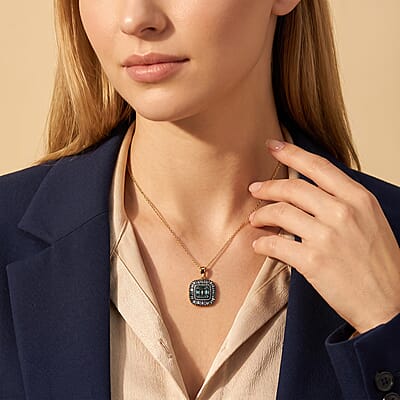 Luxuriant Lab Grown Green Diamond SI 1.00 ctw Green Majesty Pendant Necklace in 18K Vermeil Yellow Gold Over Sterling Silver 20 Inches