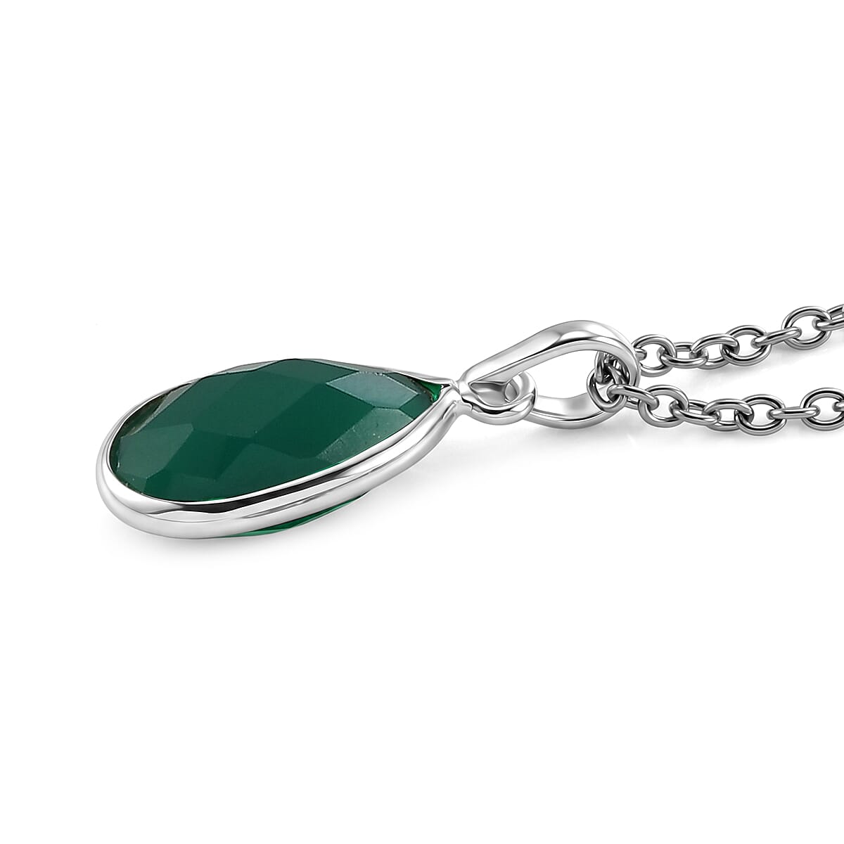 Briolitte Cut Green Onyx 2.30 ctw Pendant in Sterling Silver with Stainless Steel Necklace (18 Inches)