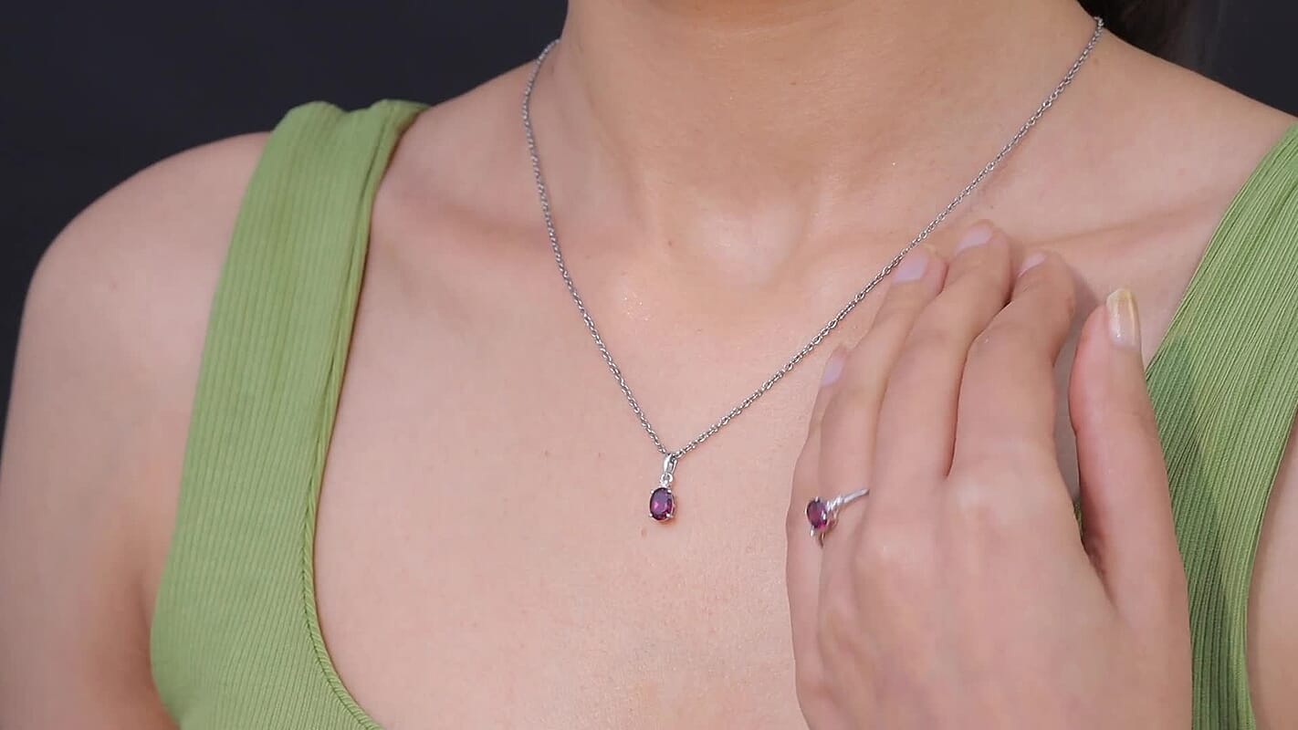 D'Joy Premium Orissa Rhodolite Garnet, Moissanite Ring (Size 5.0), Pendant Necklace (20 Inches) in Rhodium Over Sterling Silver 2.15 ctw