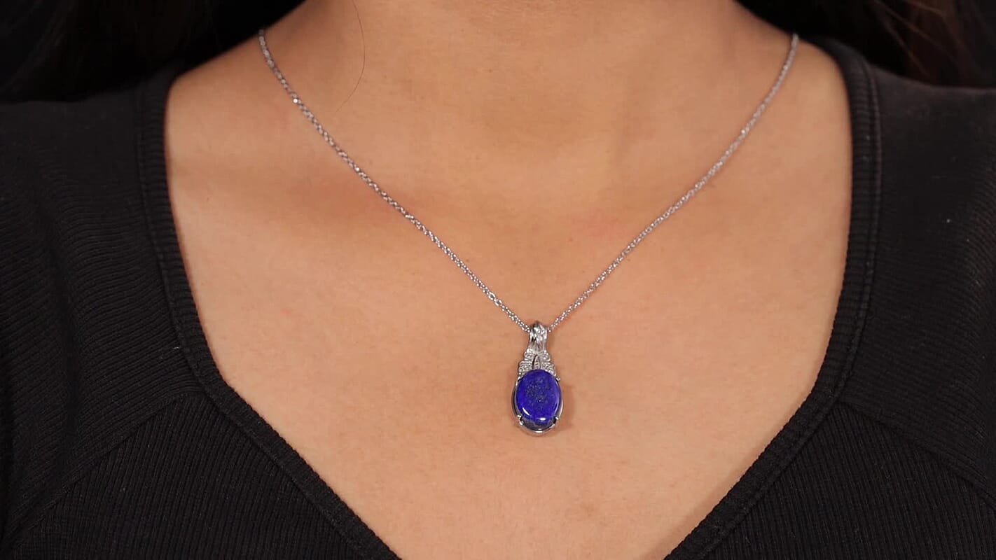 EverTrue Malagasy Labradorite Pendant Necklace (20 Inches) in Stainless Steel 10.25 ctw