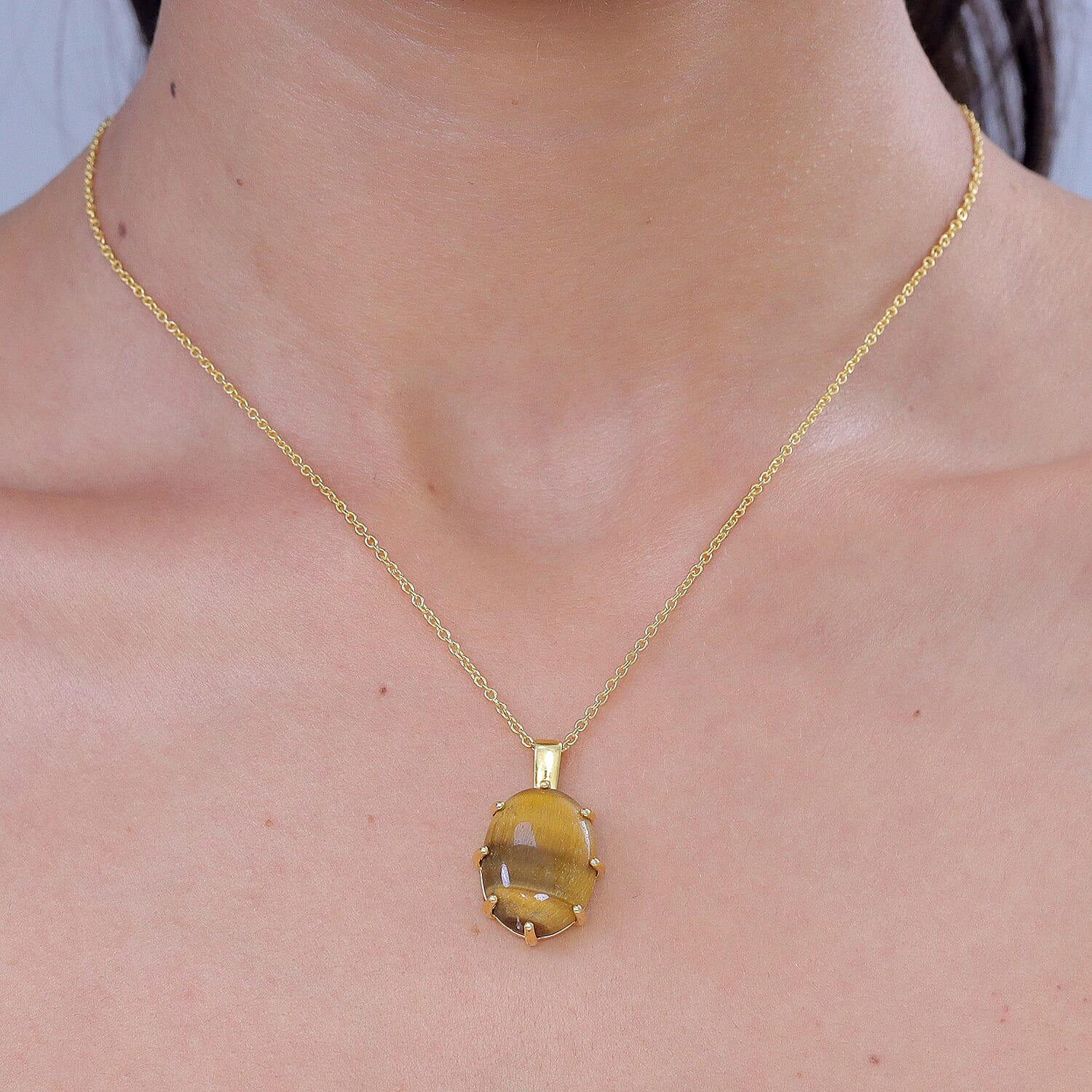 EverTrue Tigers Eye 15.85 ctw Pendant in 18K YG Plated with ION Plated YG Stainless Steel Necklace (20 Inches)
