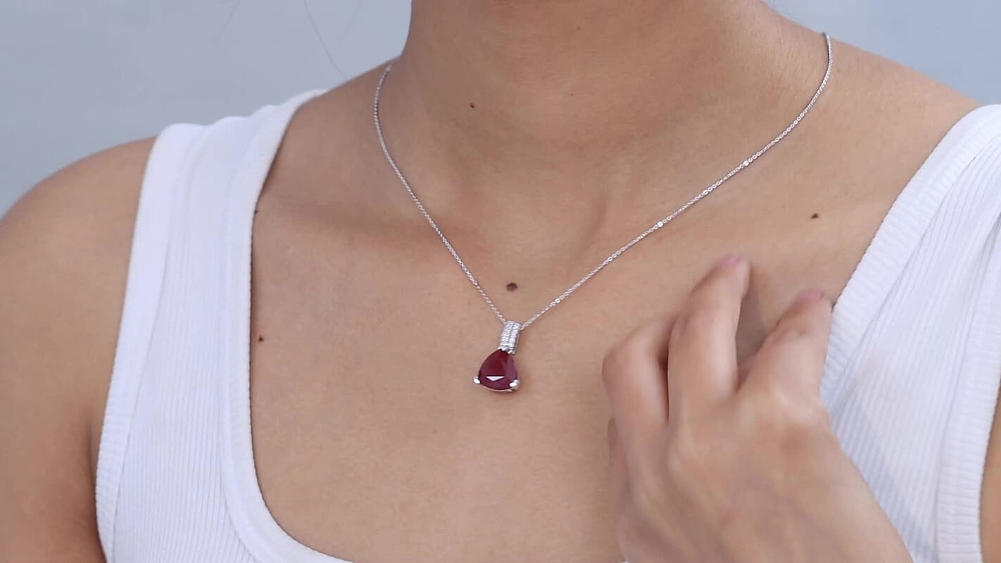 Certified & Appraised D'Joy Niassa Ruby (FF) and Moissanite 8.92 ctw Pendant Necklace in Rhodium Over Sterling Silver (20 Inches)