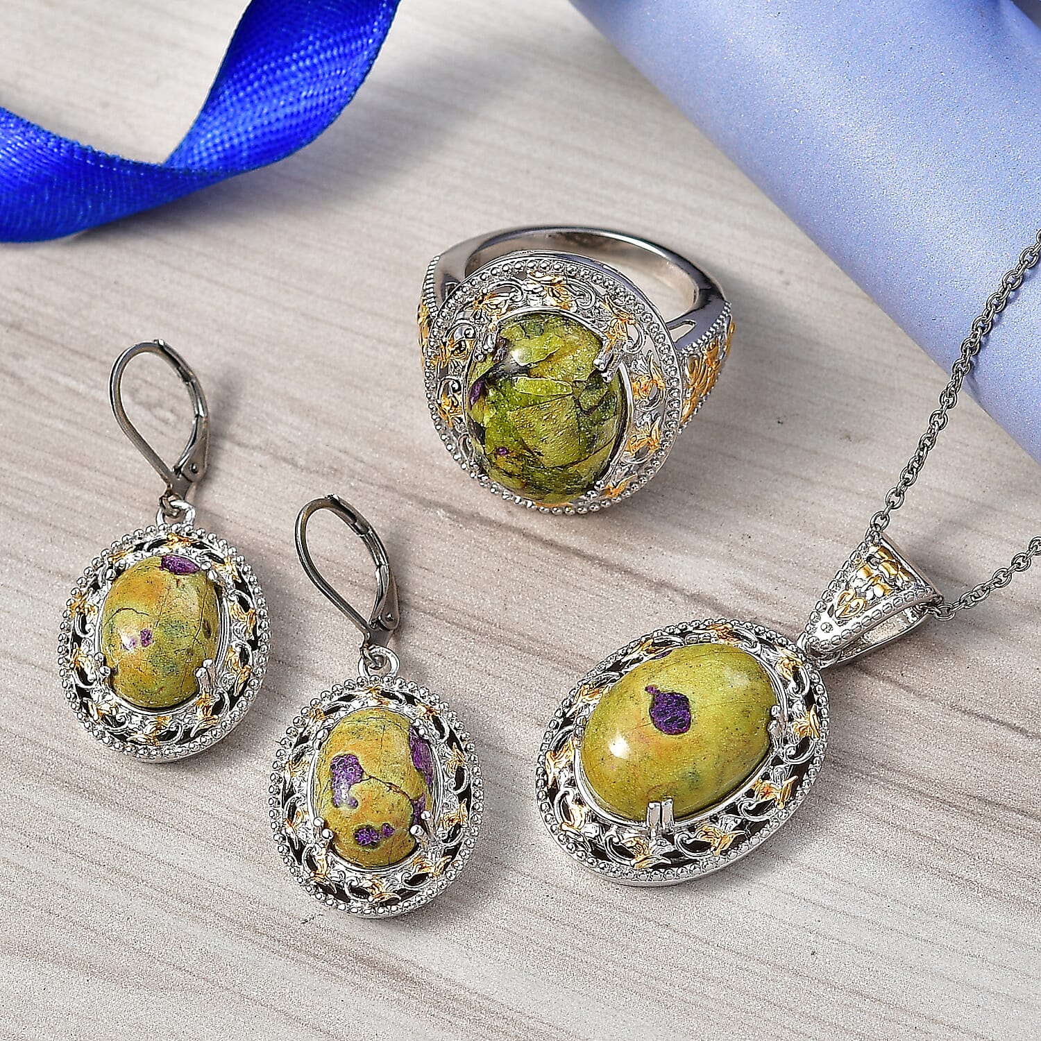 EverTrue Tasmanian Stichtite 32.00 ctw Earthstone Vintage Vine Set of Earrings, Ring (Size 7.0) and Pendant in 18K YG Plated and Platinum Bond with Stainless Steel Necklace (20 Inches)