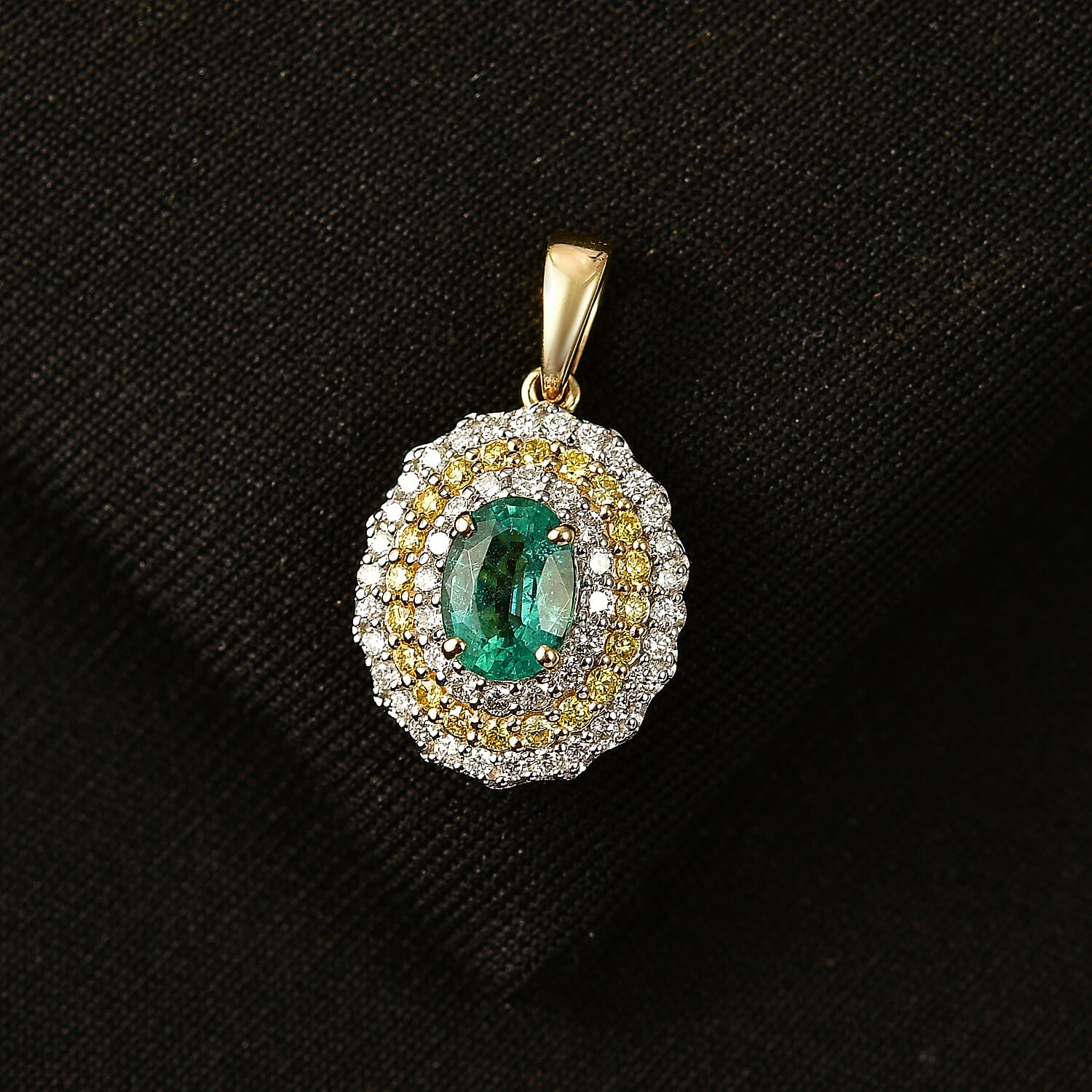 Certified & Appraised AAA Gemfields Zambian Emerald and Luxuriant Lab Grown Yellow and White Diamond SI 1.50 ctw Pendant Necklace in 10K Yellow Gold (20 Inches)