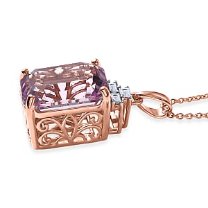Premium Patroke Kunzite and Luxuriant Lab Grown Diamond E-F VS 9.50 ctw Pendant Necklace in 10K Rose Gold 20 Inches