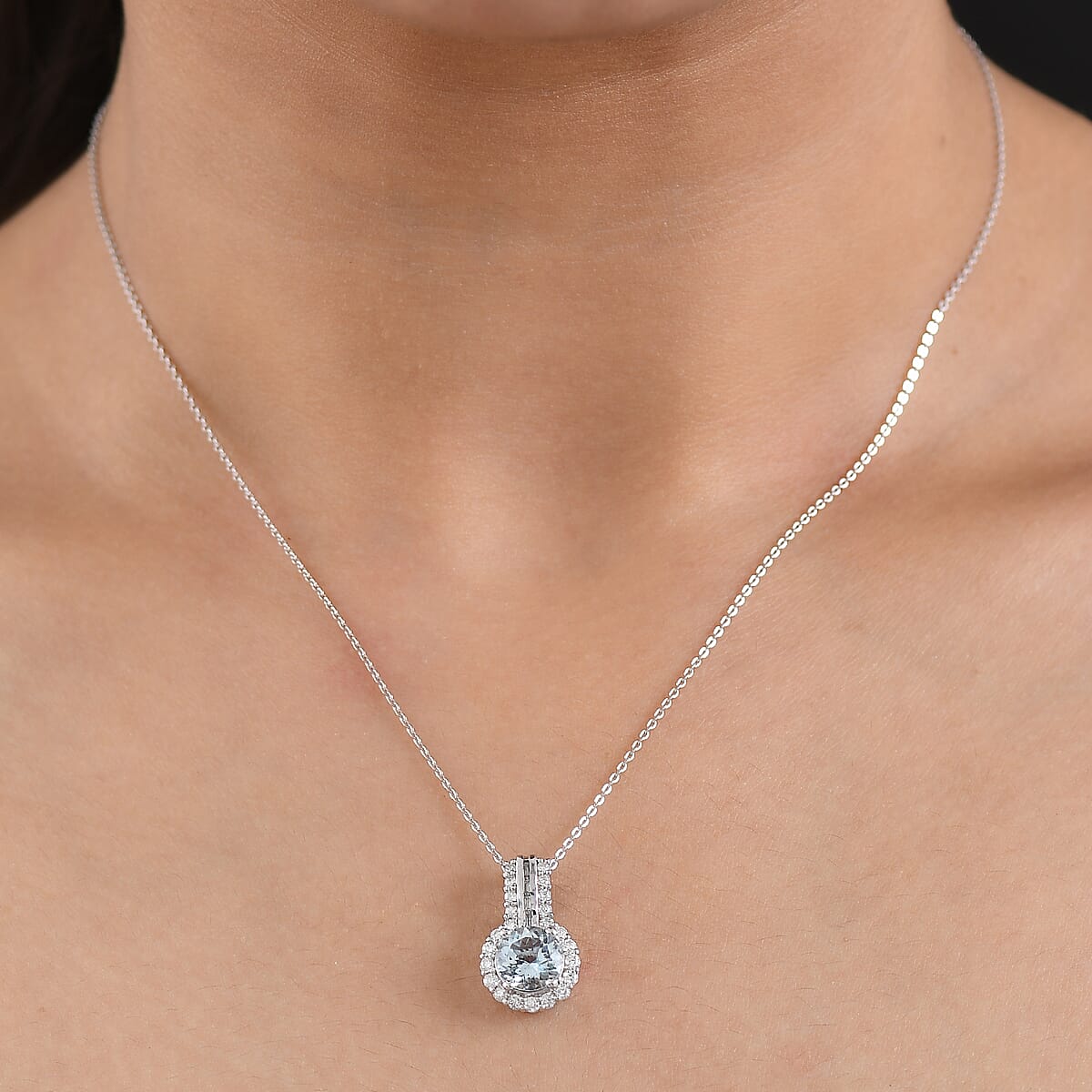 Certified & Appraised D'Joy Premium Mangoro Aquamarine, Moissanite Pendant Necklace (20 Inch) in Rhodium Over Sterling Silver image number 2