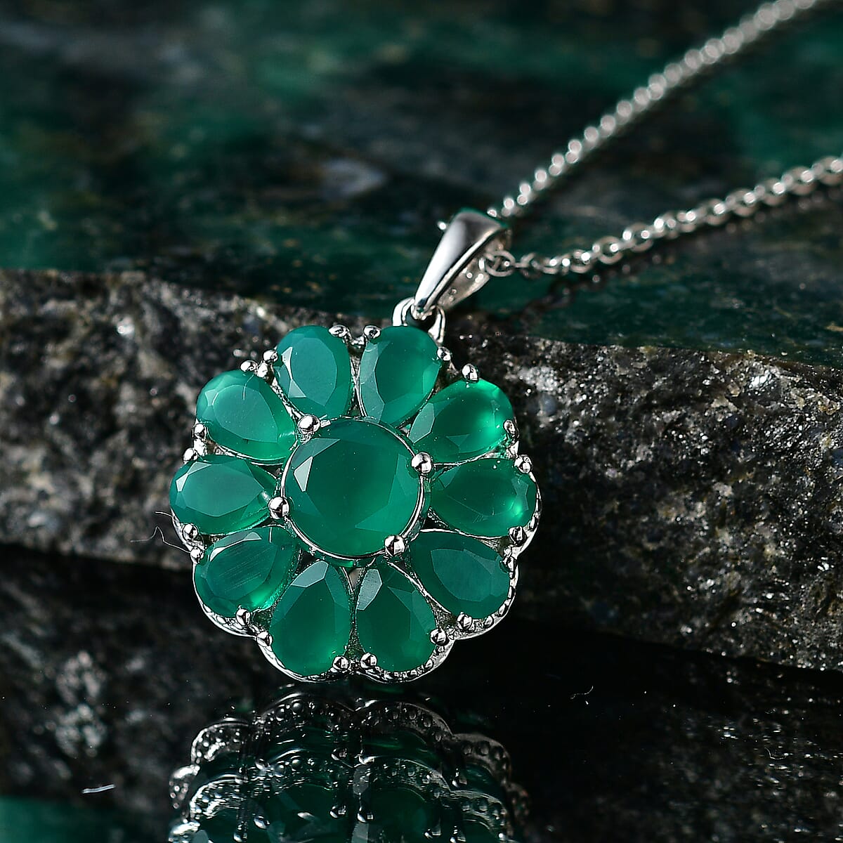 EverTrue Verde Onyx 5.80 ctw Pendant in Platinum Bond with Stainless Steel Necklace 20 Inches image number 1