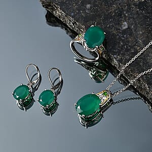 EverTrue Verde Onyx and Chrome Diopside 22.35 ctw Regal Verdant Trinity Earrings, Ring (Size 7.0) and Pendant in 18K YG Plated and Platinum Bond with Stainless Steel Necklace 20 Inches