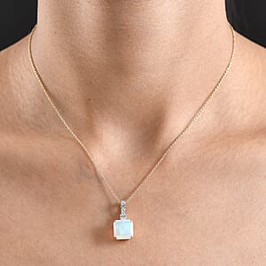 AAA Ethiopian Welo Opal and Luxuriant Lab Grown Diamond G-H SI 3.00 ctw Pendant Necklace in 10K Yellow Gold (20 Inches)
