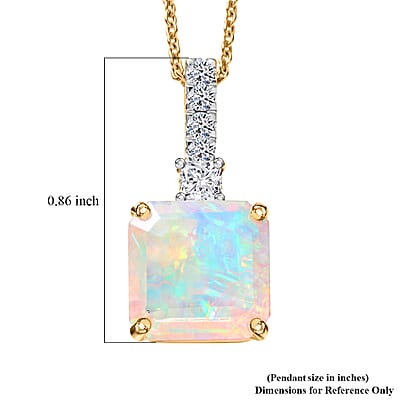 Certified & Appraised AAA Ethiopian Welo Opal and Luxuriant Lab Grown Diamond G-H SI 3.00 ctw Pendant Necklace in 10K Yellow Gold (20 Inches)