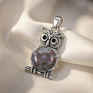 Purple Agate 8.00 ctw Small Owl Pendant in Silvertone with Stainless Steel Necklace (20 Inches)