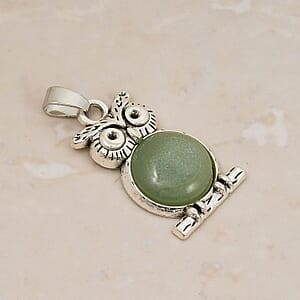 Green Aventurine 8.00 ctw Small Owl Pendant in Silvertone with Stainless Steel Necklace (20 Inches)