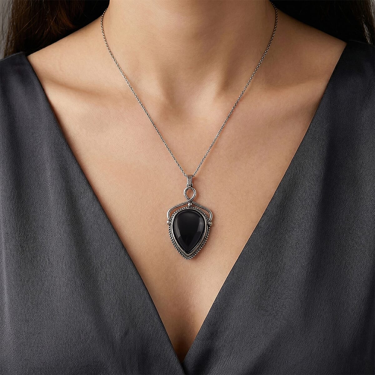 Black Obsidian 25.00 ctw Pendant in Silvertone with Stainless Steel Necklace 20 Inches image number 2