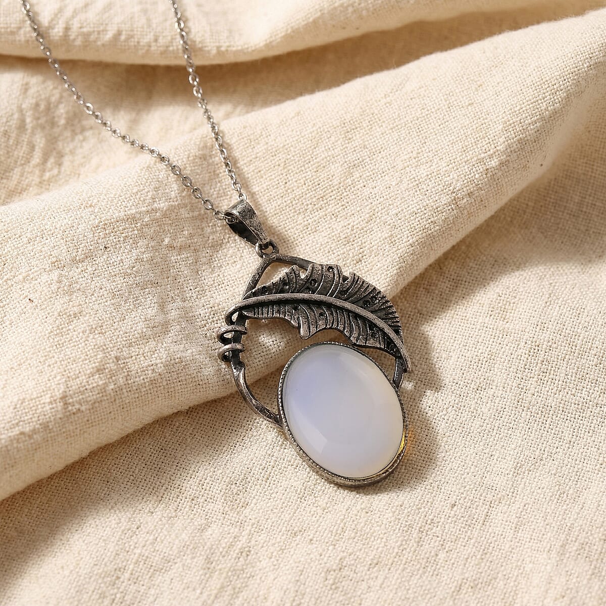 Opalite 28.00 ctw Pendant in Silvertone with Stainless Steel Necklace 20 Inches image number 1