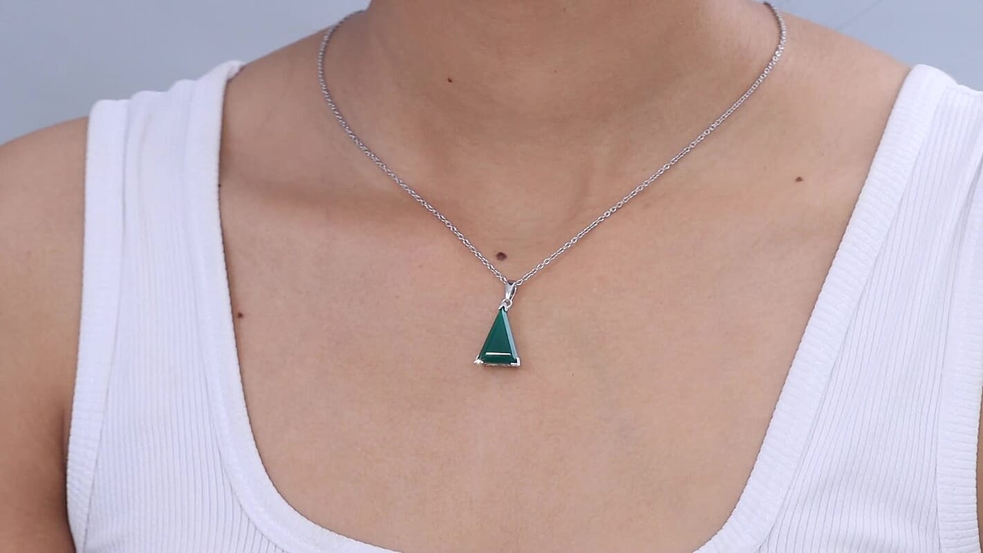 EverTrue Verde Onyx Earrings and Pendant in Platinum Bond with Stainless Steel Necklace (20 Inches) 24.50 ctw