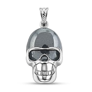 Terahertz 15.75 ctw Skull Pendant in Silvertone with Stainless Steel Necklace 20 Inches