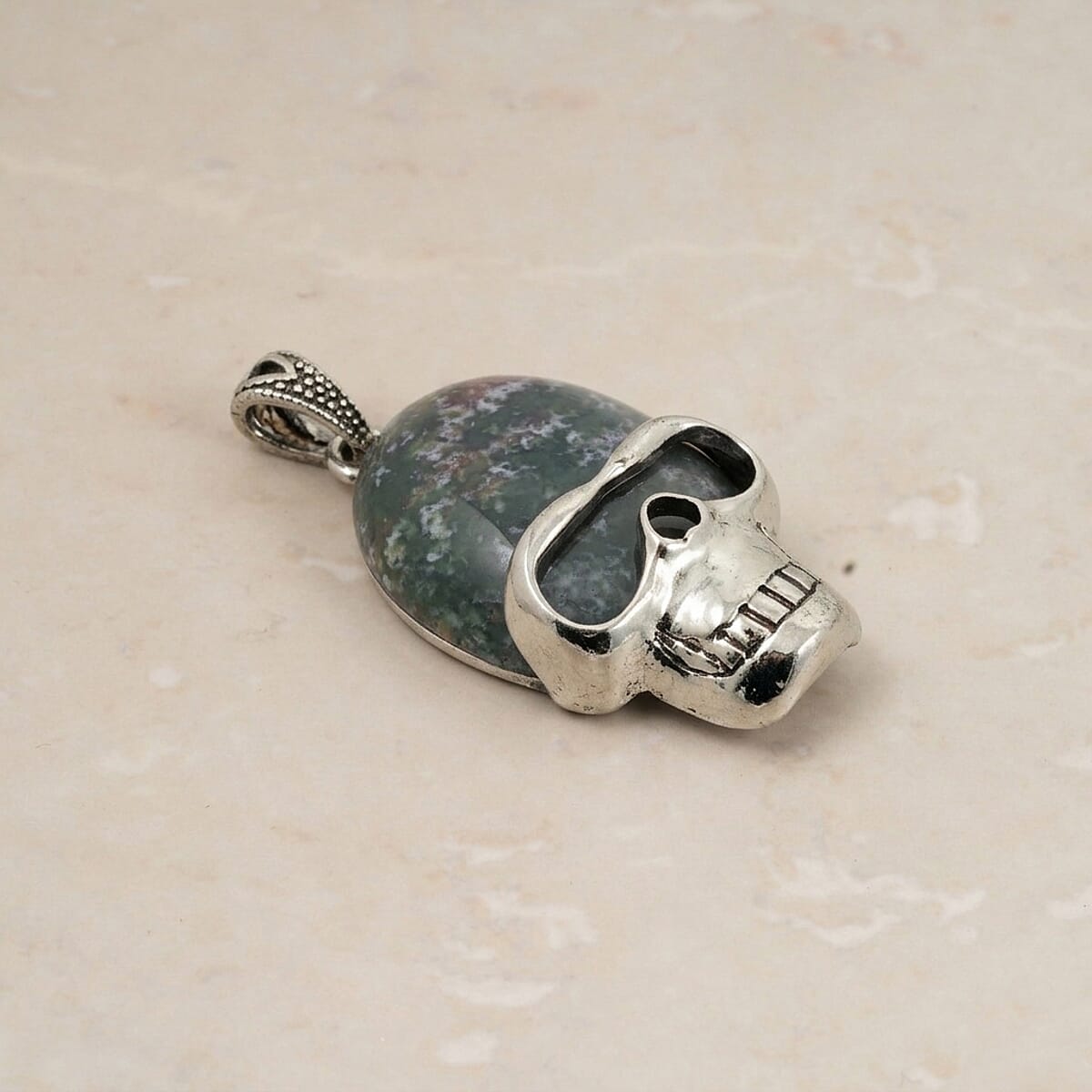 Indian Agate 15.75 ctw Skull Pendant in Silvertone with Stainless Steel Necklace 20 Inches image number 1