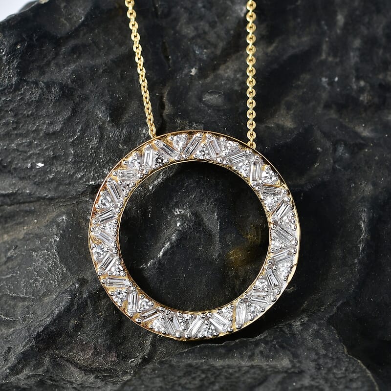 Luxuriant Lab Grown Diamond G-H SI 1.00 ctw Circle Pendant Necklace in 18K Vermeil Yellow Gold Over Sterling Silver (20 Inches)