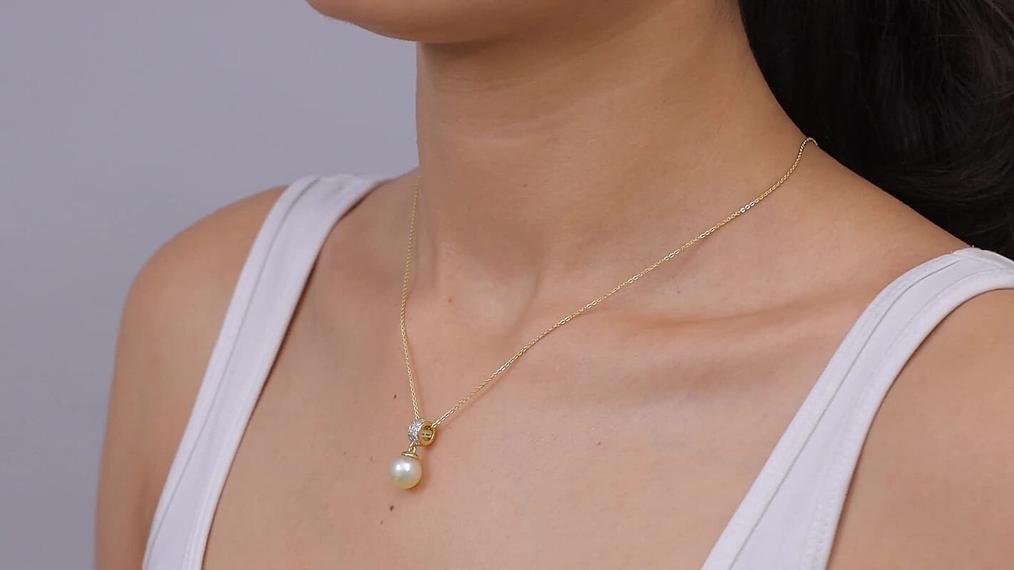 Premium Golden South Sea Pearl 9-11mm, Luxuriant Lab Grown Diamond (G-H, SI) Pendant Necklace (20 Inches) in 18K Vermeil YG Over Sterling Silver 0.10 ctw