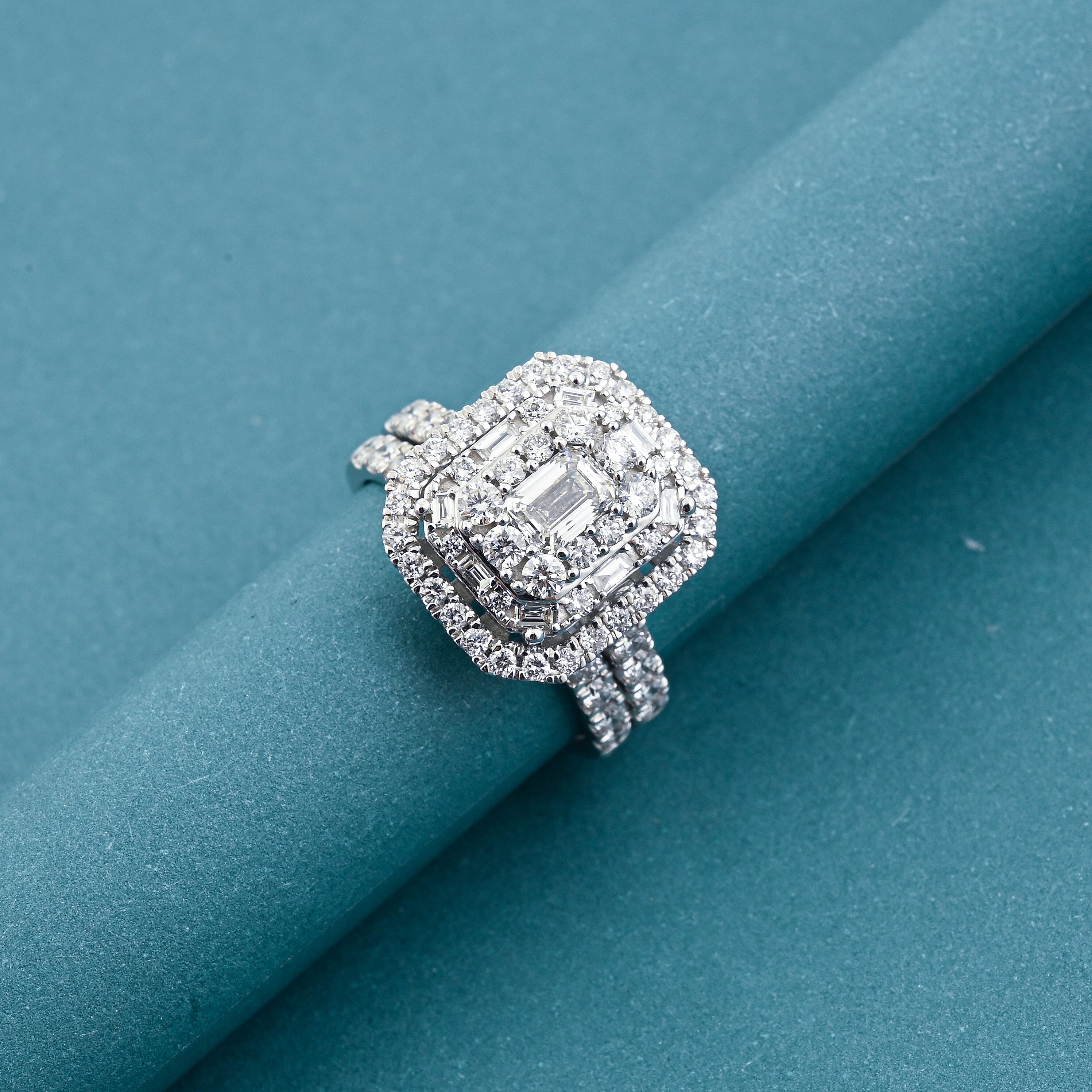 Diamond (I1) 2.00 ctw Set of 2 Ring in 14K White Gold (Size 7.0) 6.10 Grams