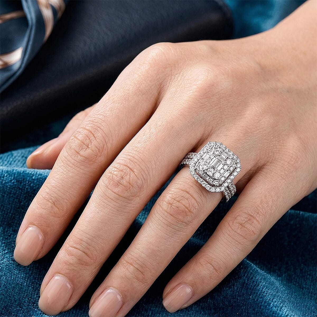 Diamond (I1) 2.00 ctw Set of 2 Ring in 14K White Gold (Size 7.0) 6.10 Grams image number 2