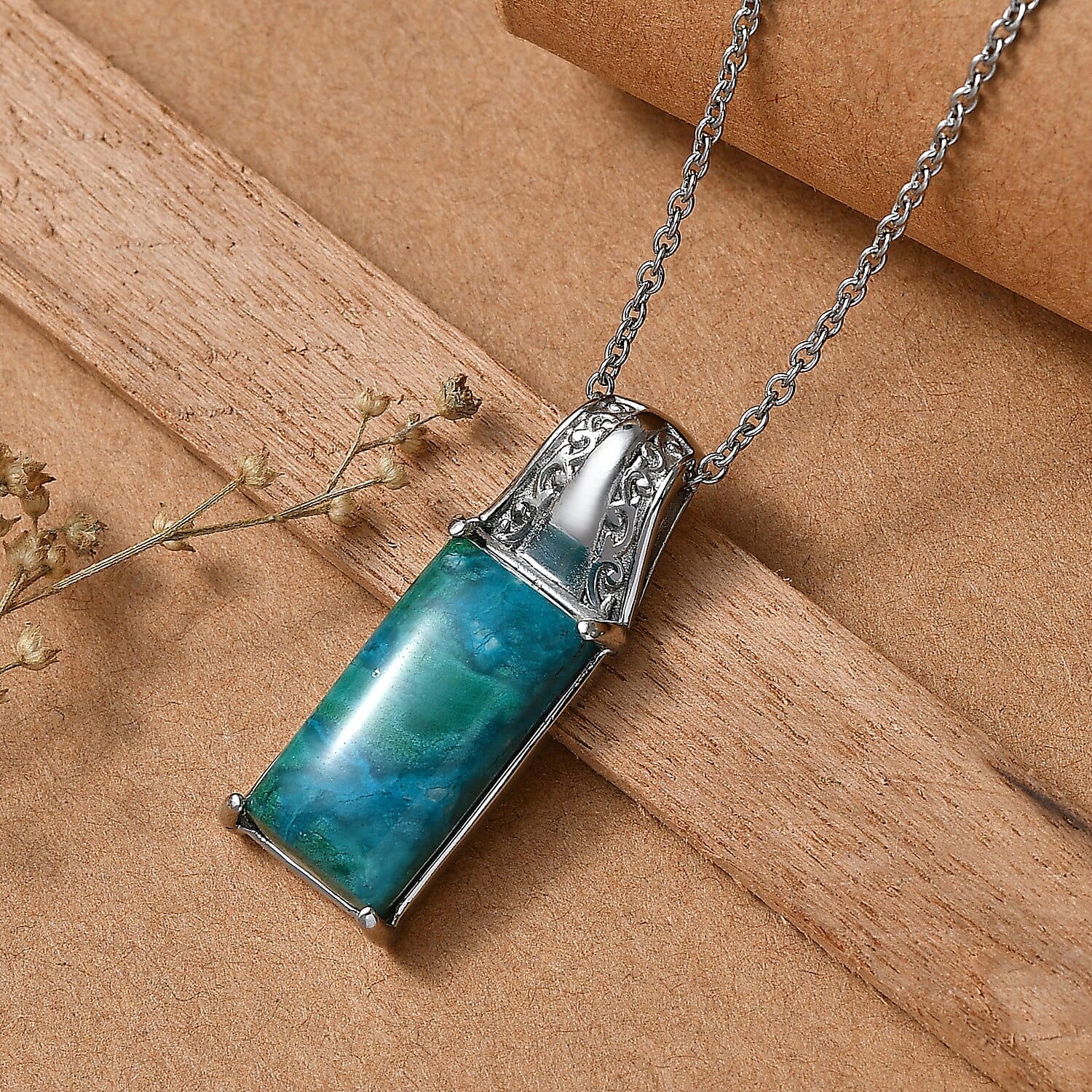 EverTrue Opalina 10.15 ctw Pendant Necklace in Stainless Steel (20 Inches)