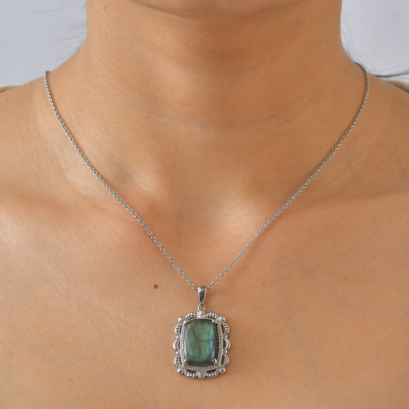 EverTrue Malagasy Labradorite 13.20 ctw Pendant Necklace in Stainless Steel 20 Inches