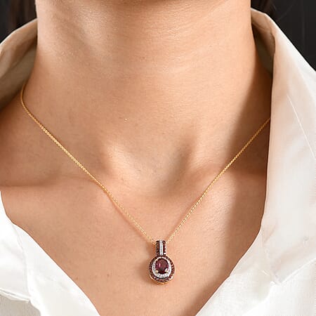 Magenta Garnet - Product card gallery slide 3 (10198325395769)