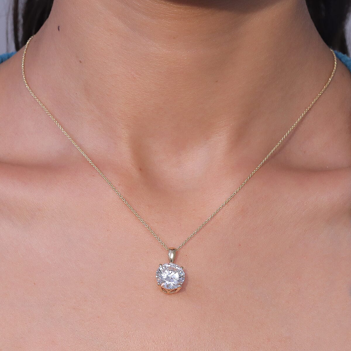 IGI Certified Luxuriant Lab Grown Diamond G VS 5.00 ctw Solitaire Pendant Necklace in 14K Yellow Gold 20 Inches (Ships in 10-12 Days) image number 2