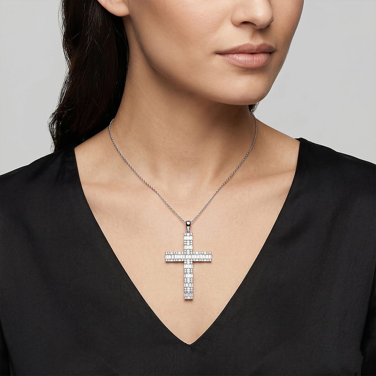 D'Joy Moissanite 2.50 ctw Men's Cross Pendant Necklace in Rhodium Over Sterling Silver (24 Inches) image number 2