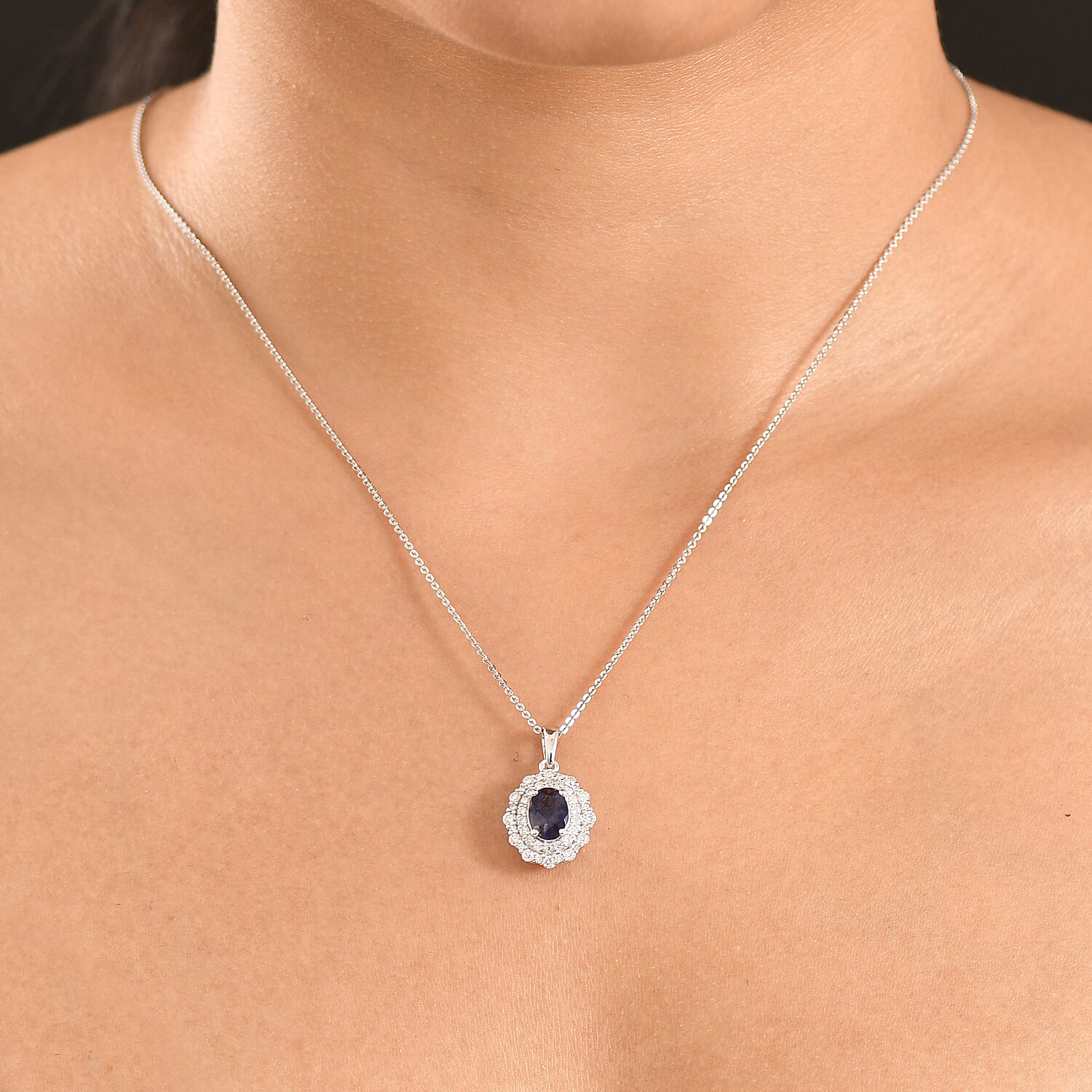 Pendant with Torn Chain 19DC (Size 20) in Rhodium Over Sterling Silver 2.20 ctw