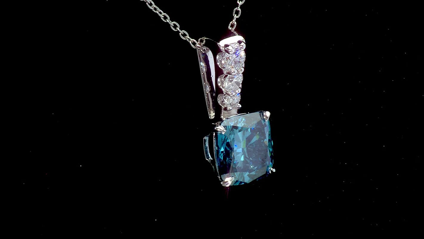 Luxuriant Lab Grown Blue Diamond (IR), Lab Grown Diamond (VS) Pendant Necklace (20 Inches) in Rhodium Over Sterling Silver 3.00 ctw