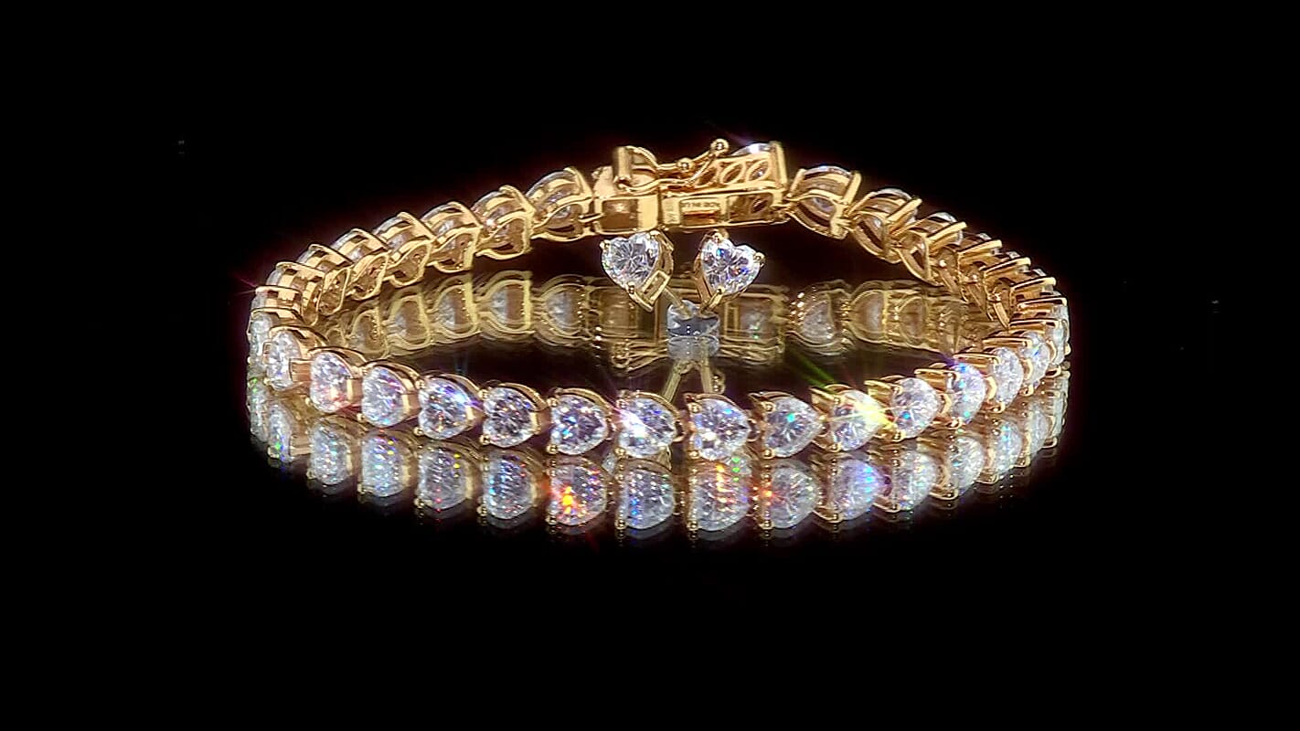 D'Joy Moissanite (Hrt 5mm) Bracelet (8.00In) and Earrings in Rhodium Over Sterling Silver 18.00 ctw