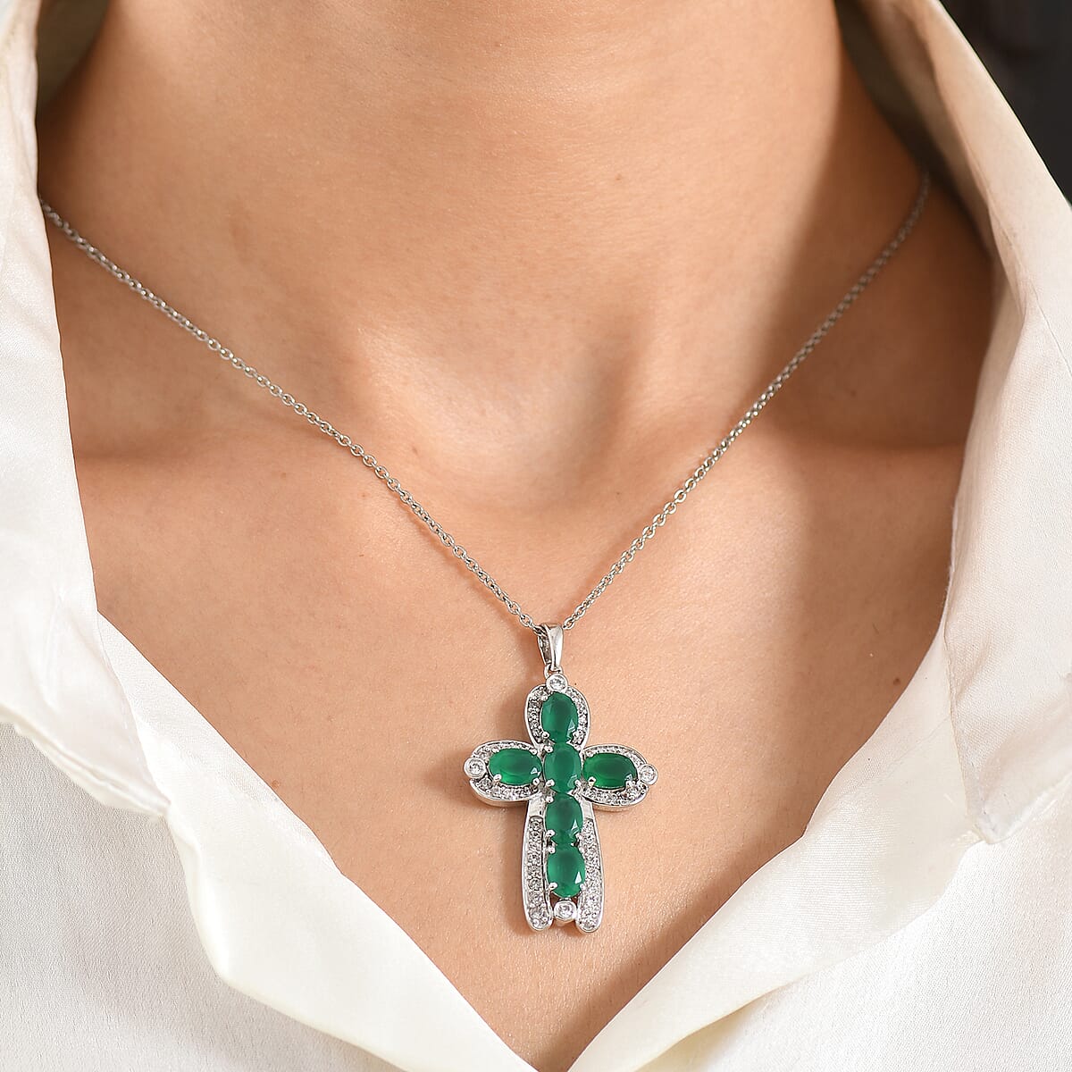 EverTrue Verde Onyx and White Zircon 5.35 ctw Canopy Bloom Pendant in Platinum Bond with Stainless Steel Necklace 20 Inches image number 2
