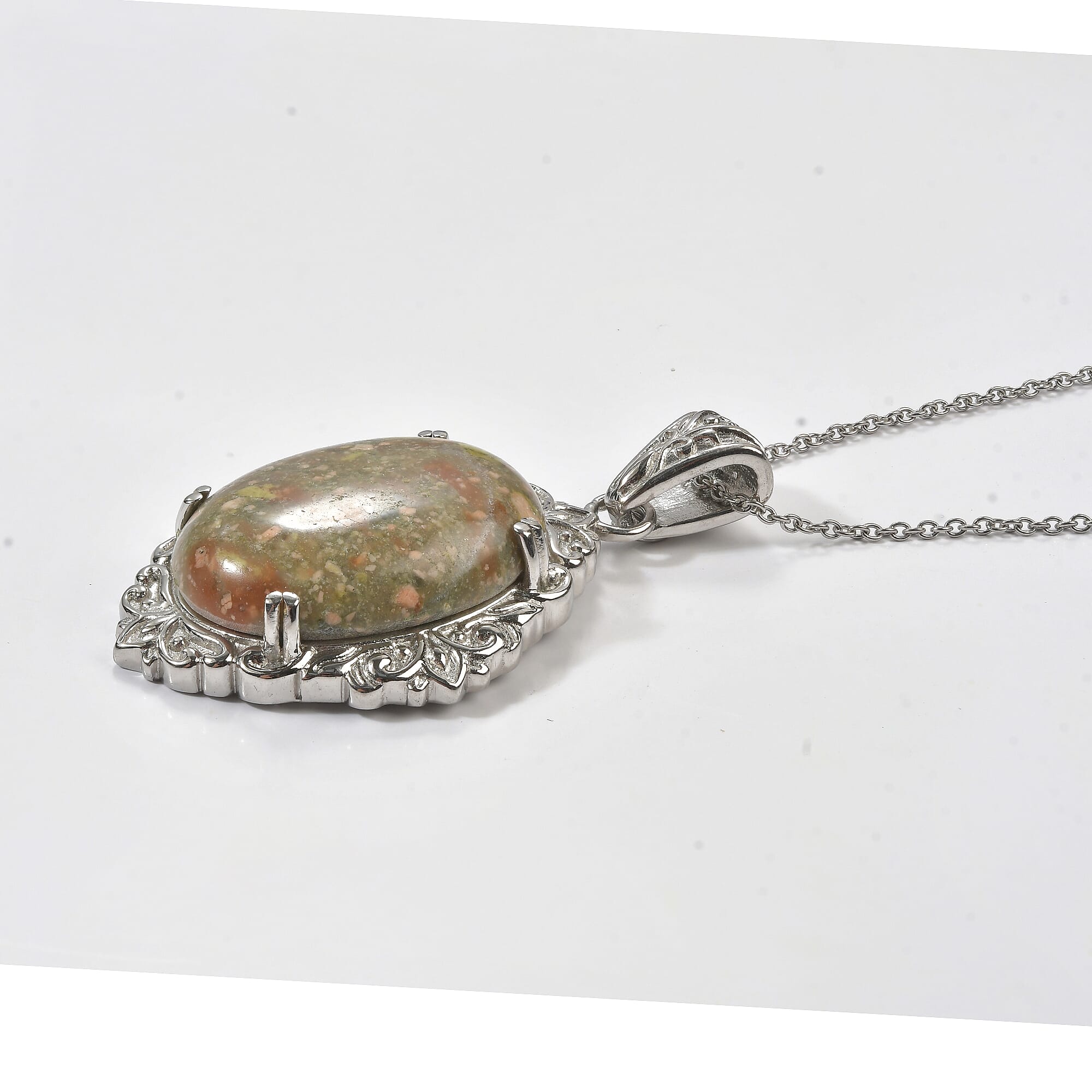 EverTrue Unakite 40.80 ctw Pendant Necklace (20 Inches) in Stainless Steel