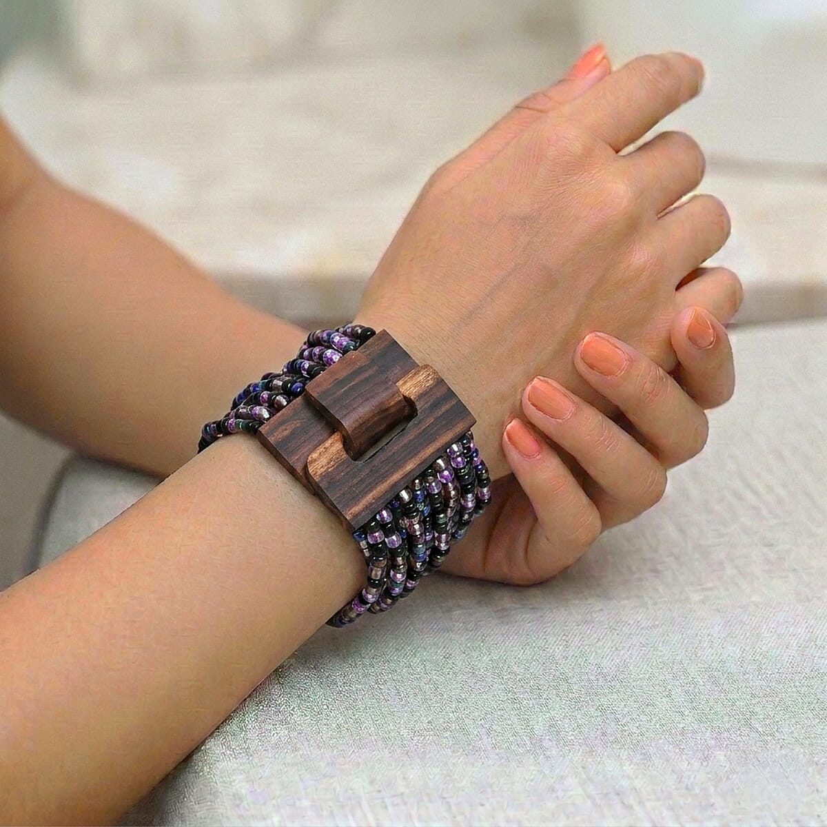 Set of 3 - Multi Strand Seed Bead Bracelet with Wooden Claps image number 4