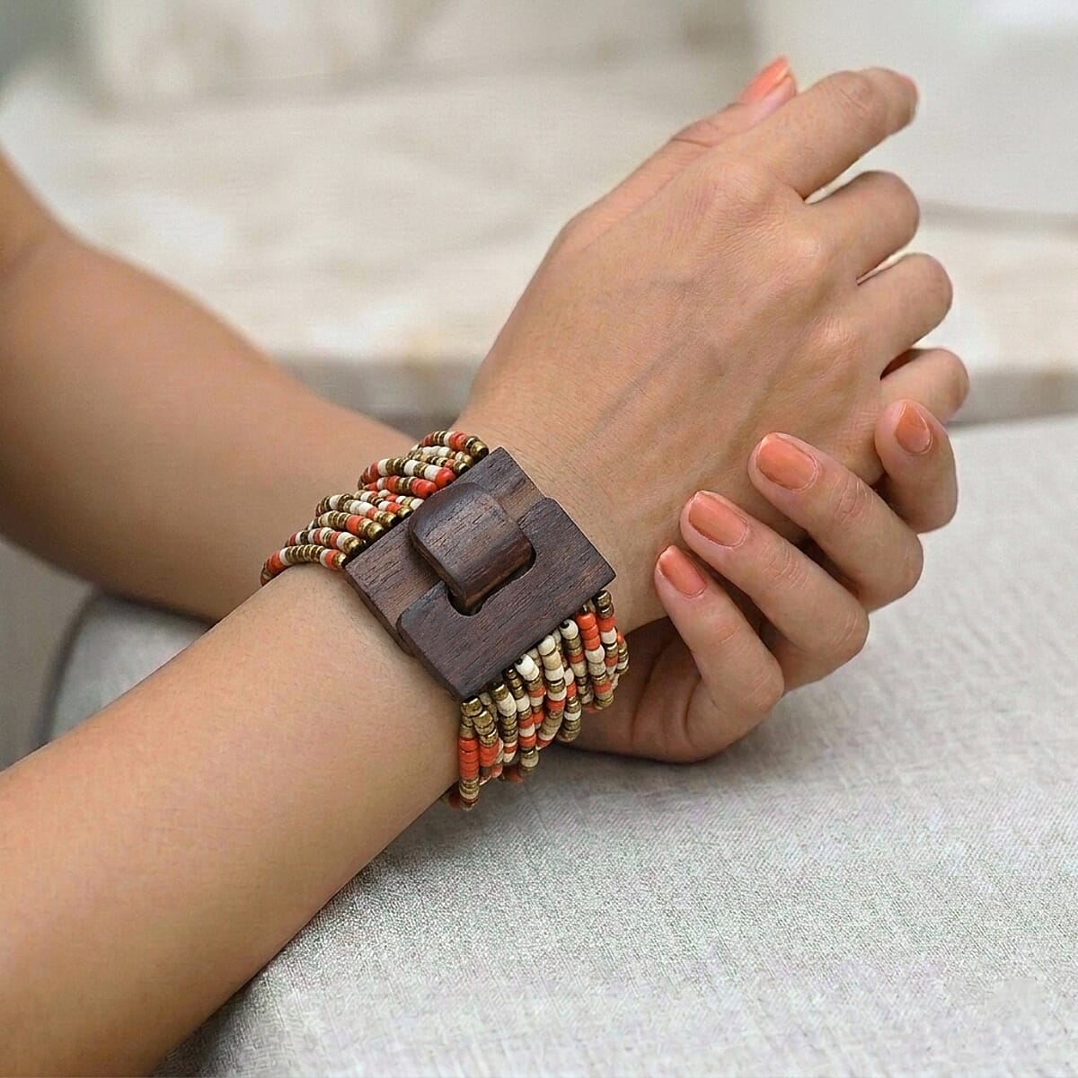 Set of 3 - Multi Strand Seed Bead Bracelet with Wooden Claps image number 4