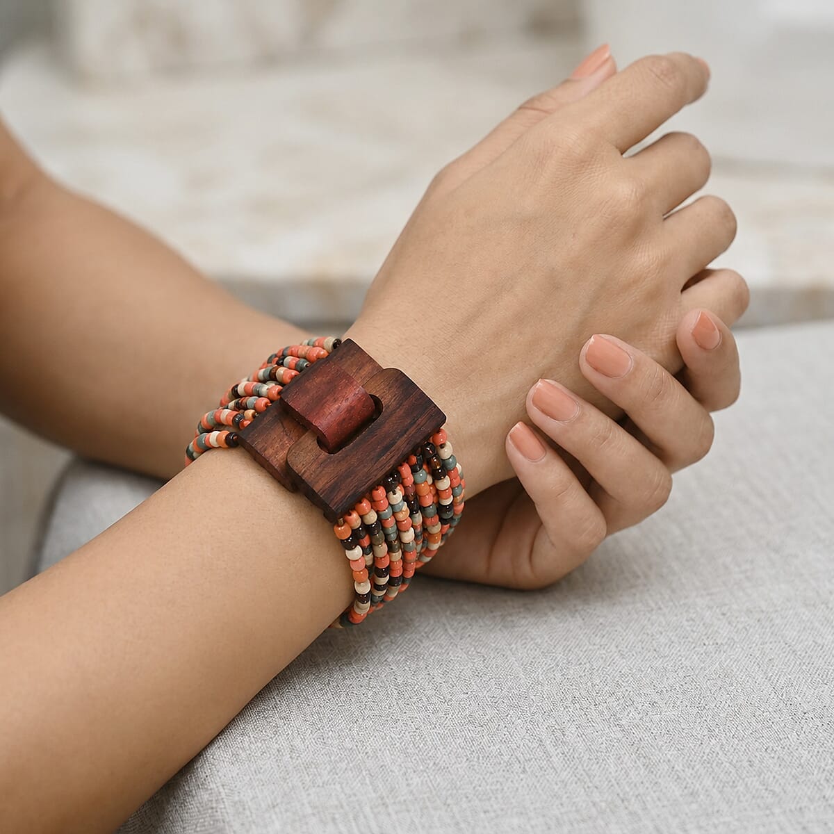 Set of 3 - Multi Strand Seed Bead Bracelet with Wooden Claps image number 4