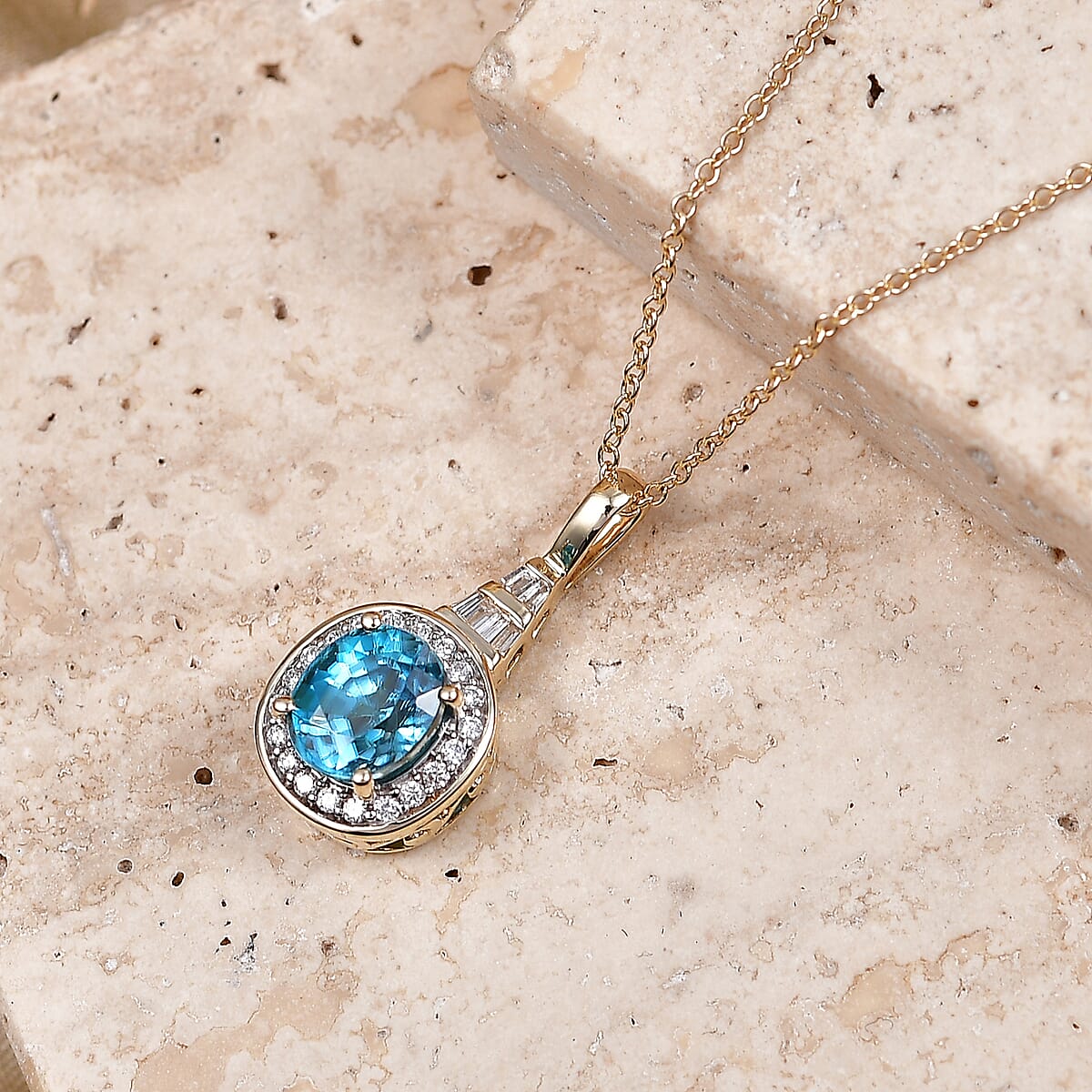 Luxoro AAA Cambodian Blue Zircon and Diamond I2 2.70 ctw Blue Radiance Halo Pendant Necklace in 10K Yellow Gold 20 Inches image number 1